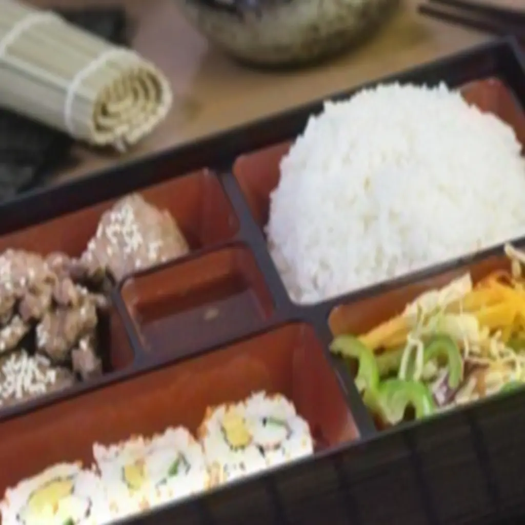 Pure Beef Slices with 3 Pieces of Sushi